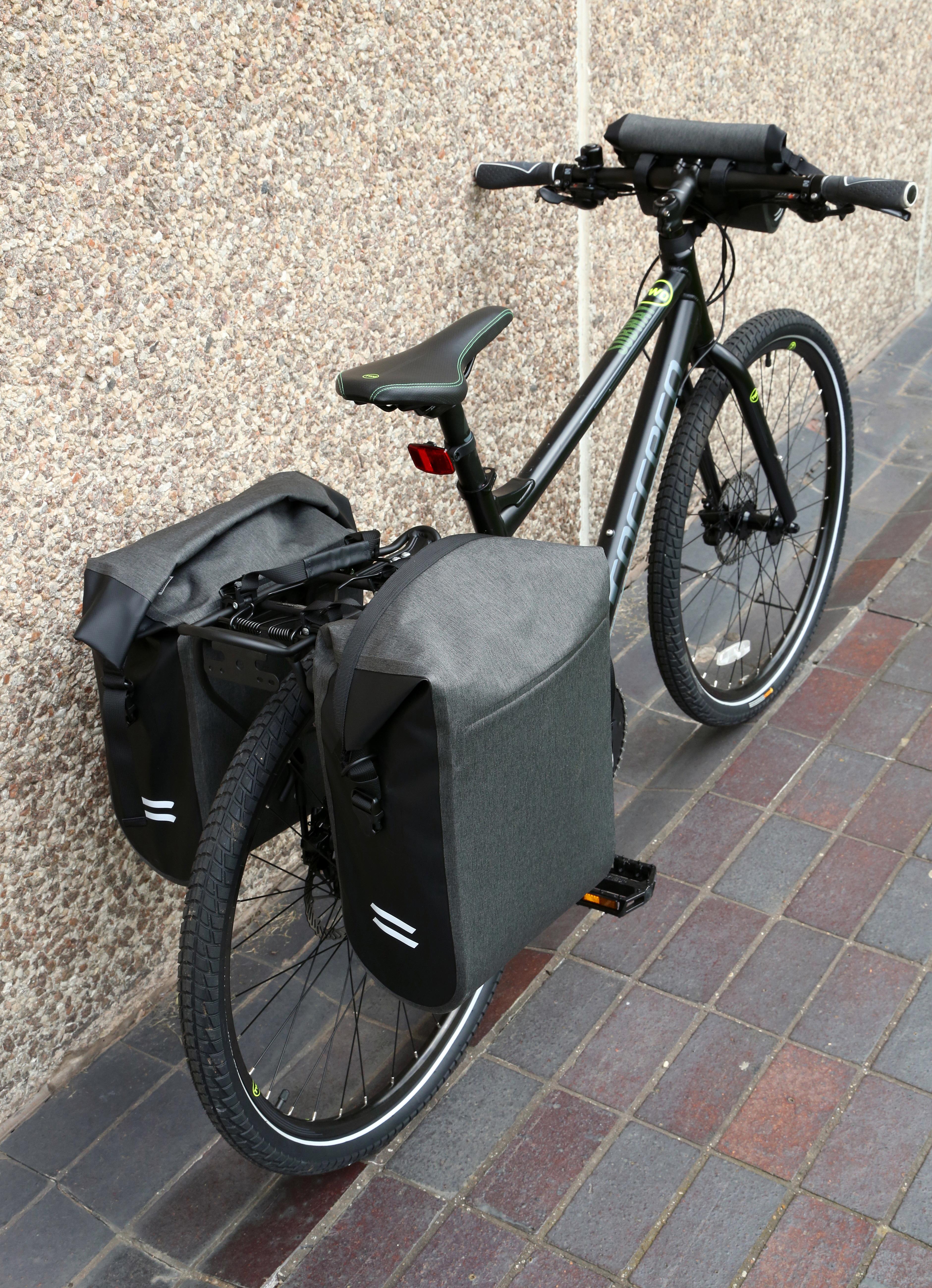 halfords bike panniers