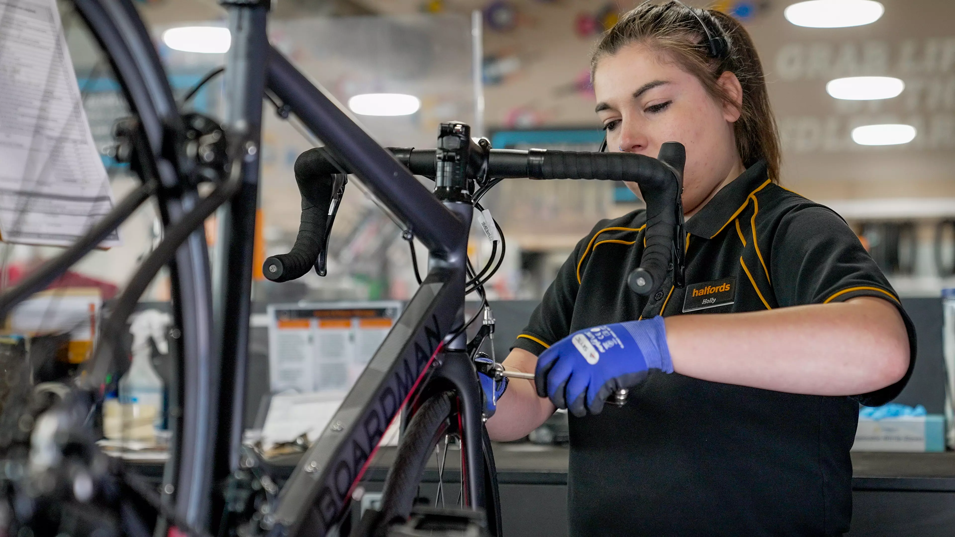 Halfords bikes sales purchases repairs service