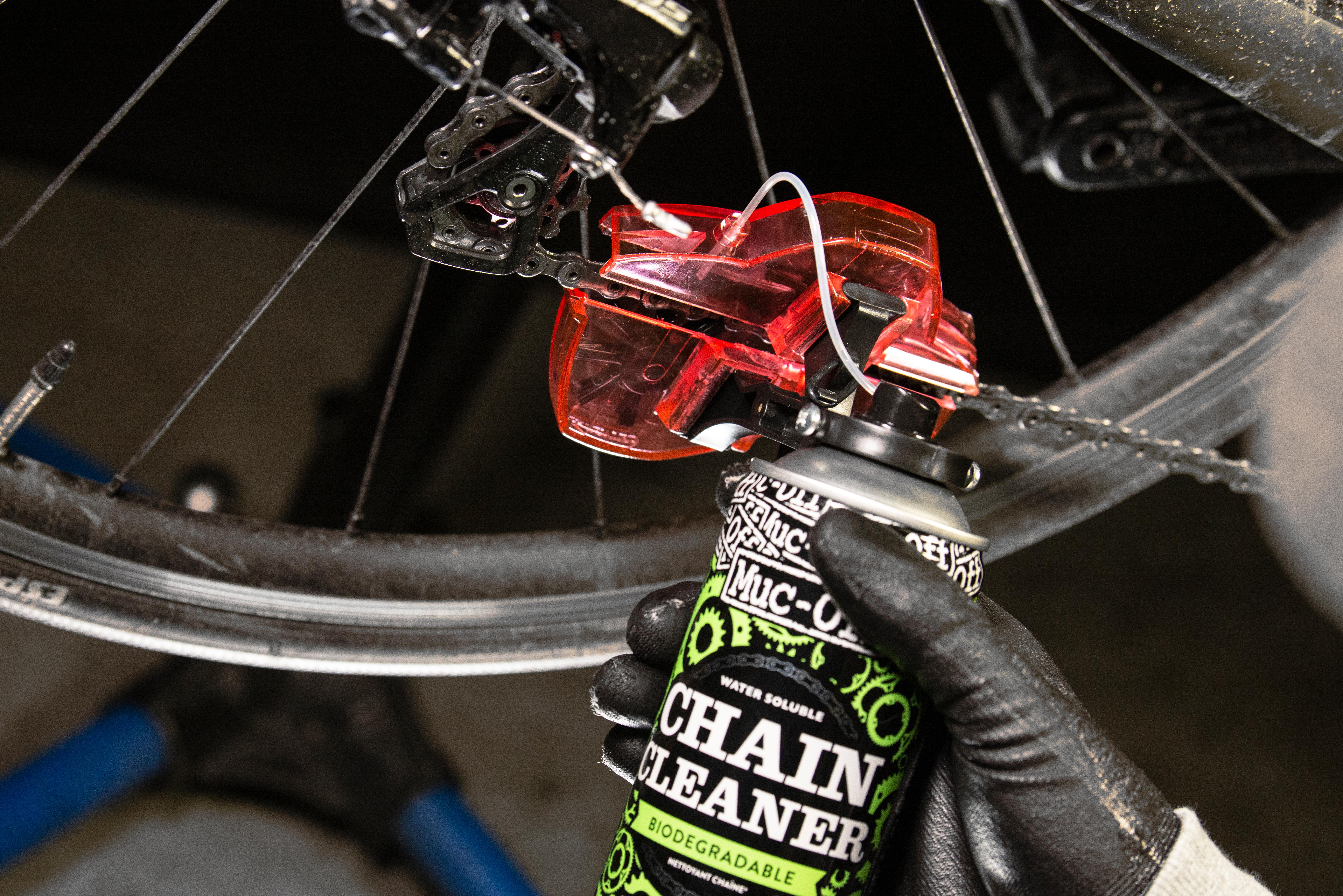 muc off chain cleaner halfords