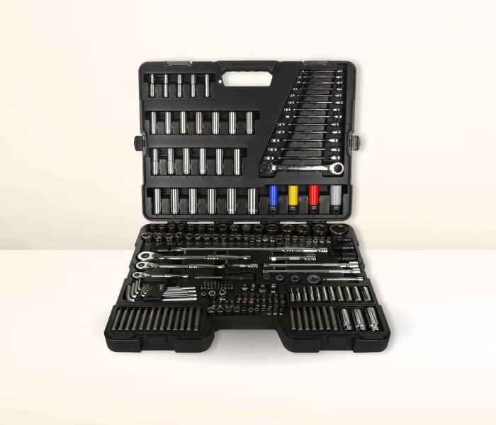 Halfords Advanced 200 piece socket set