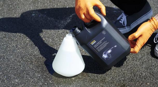 Halfords Advanced Car Cleaning product image