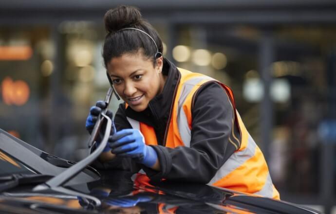 Wiper blade replacement