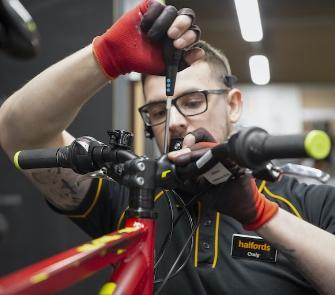 Halfords building a discount bike