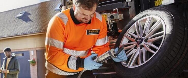 Halfords Mobile Expert - At Home Service & Fitting