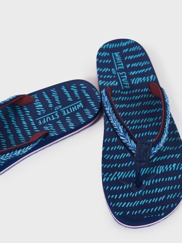 Tsukumo Flip Flop in NAVY - FLAT BACK