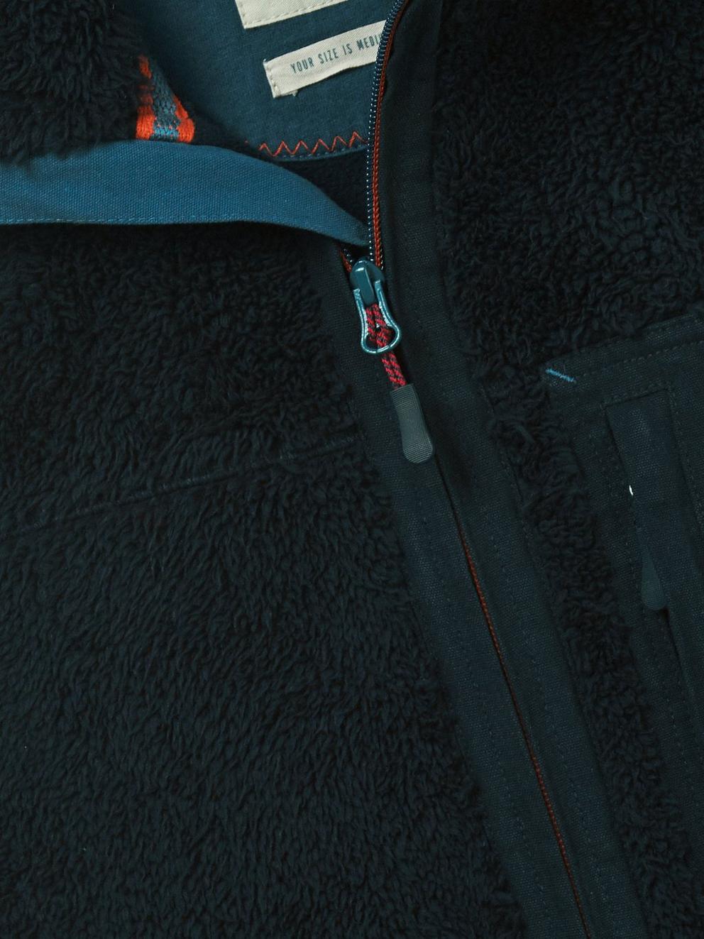 Mottaret Fleece Gilet in NAVY - FLAT DETAIL