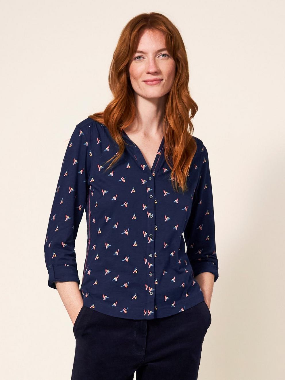 Silence Jersey Shirt in NAVY PRINT - MODEL FRONT