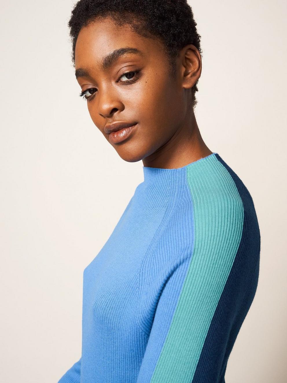 Rue De Pomme Jersey Sweat in BLUE - MODEL DETAIL