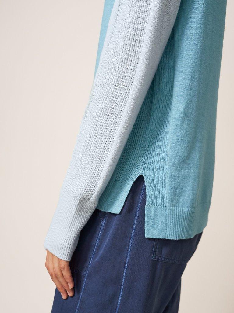 Eastside Jumper in BLUE PLAIN - MODEL DETAIL