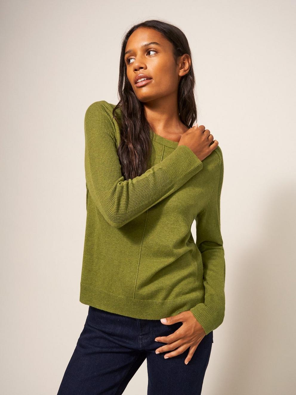 Albie Jumper in PERIDOT GREEN PLAIN - MODEL FRONT