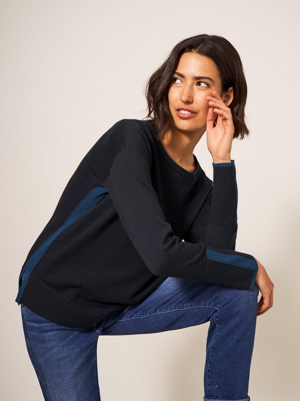 Scandi Jumper in NAVY - LIFESTYLE