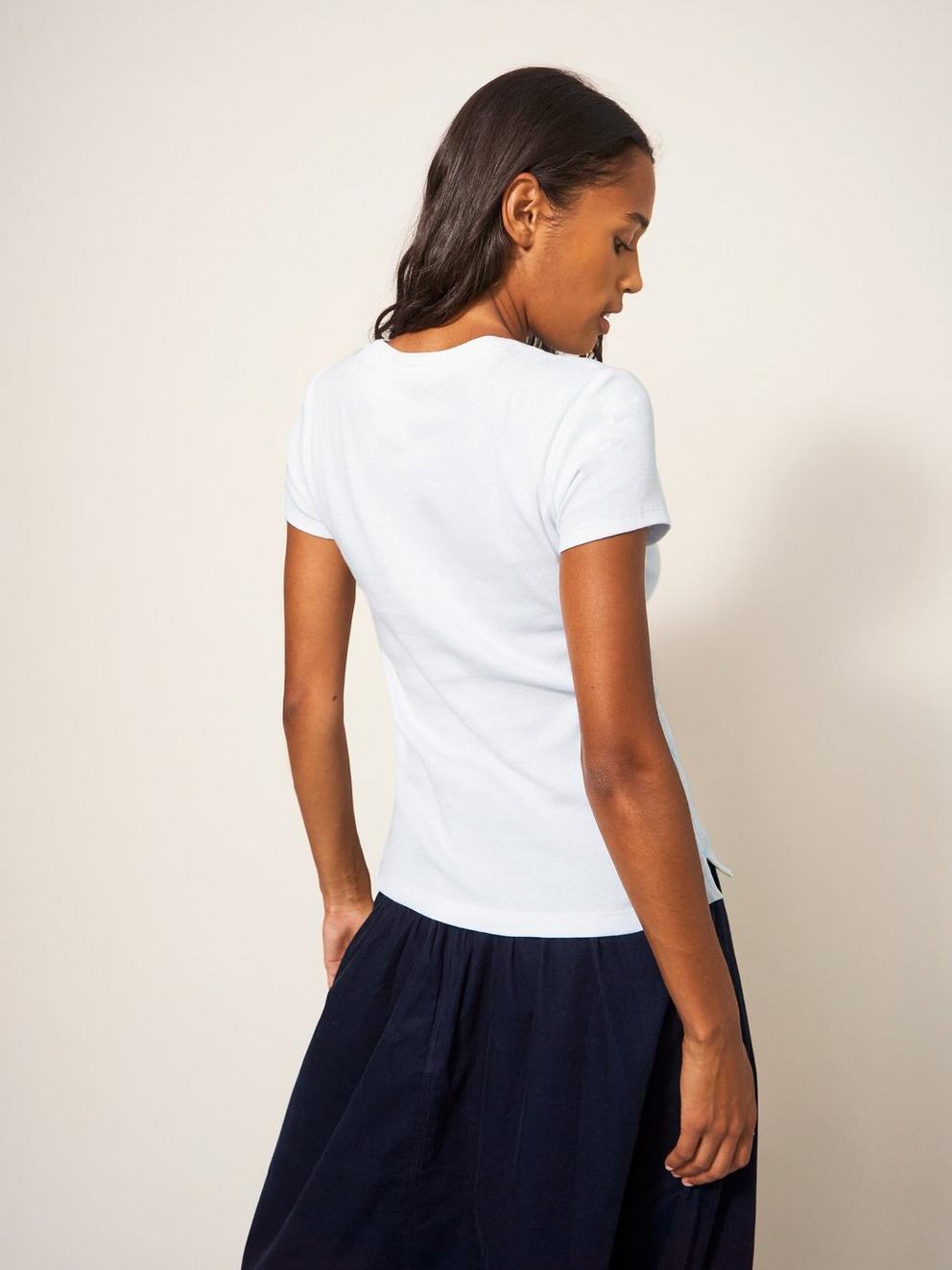 Essence Organic Cotton Tee in WHITE PLAIN - MODEL BACK