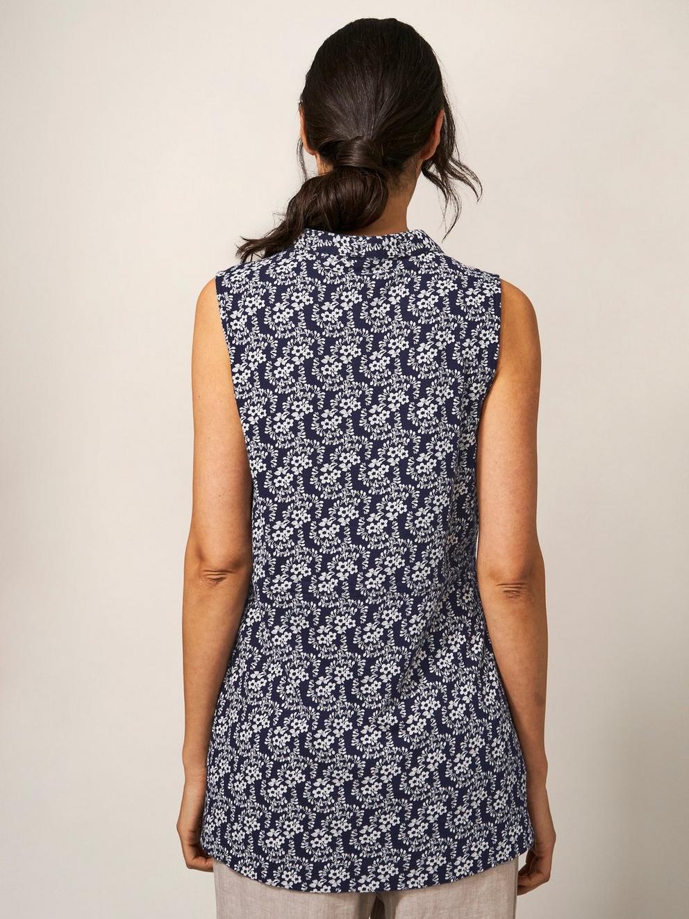 Story Jersey Top in VIOLET BLUE PRINT - MODEL BACK