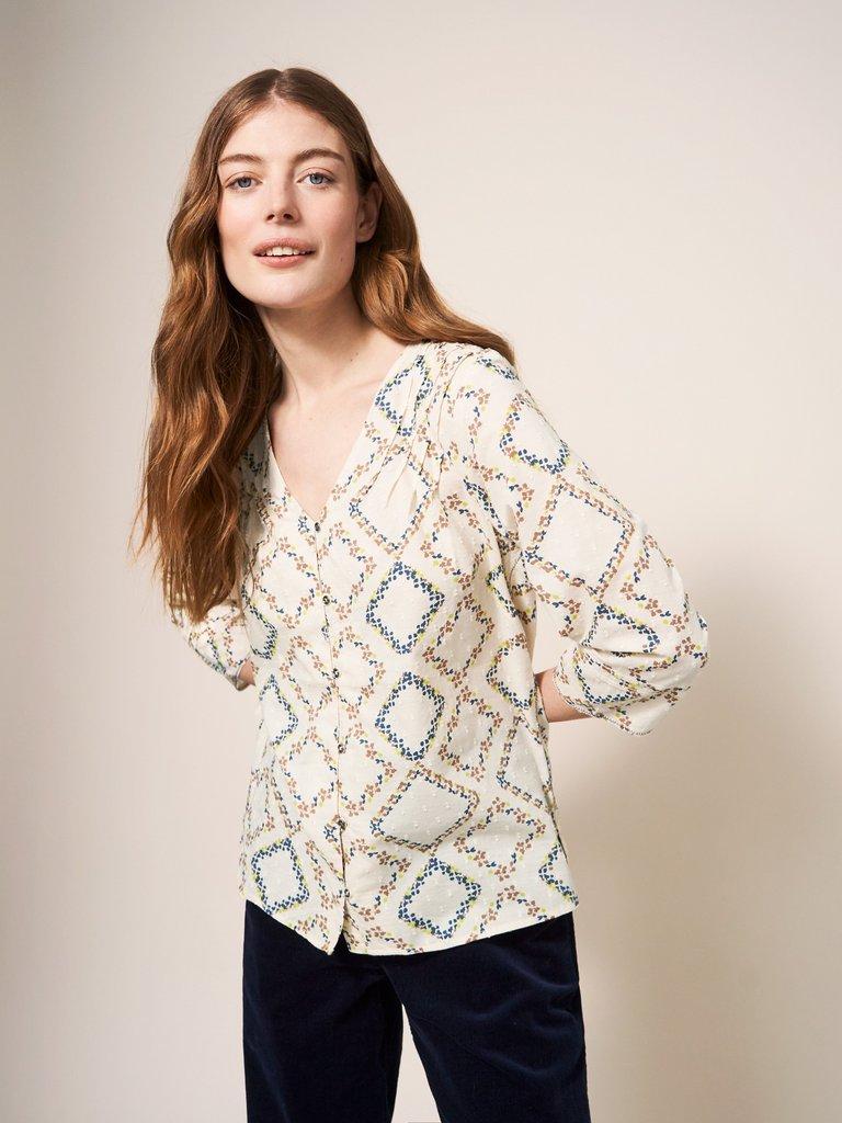 Cosma Shirt in IVORY PRINT - MODEL FRONT