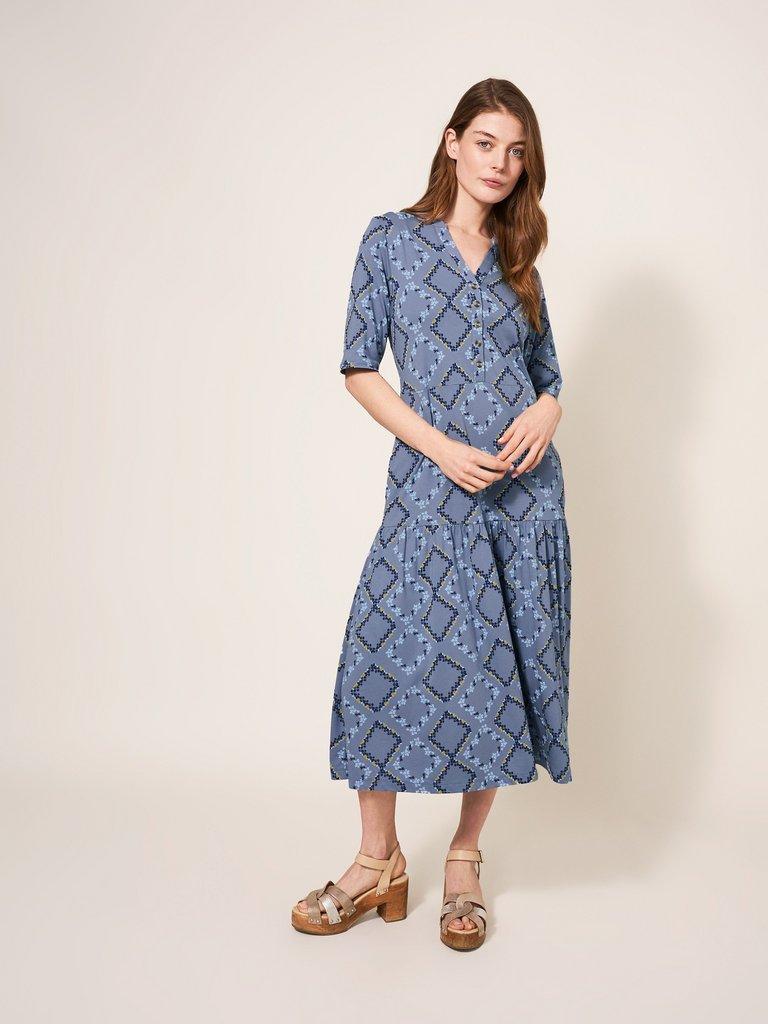 Jana Dress in VELVET BLUE PRINT - MODEL FRONT