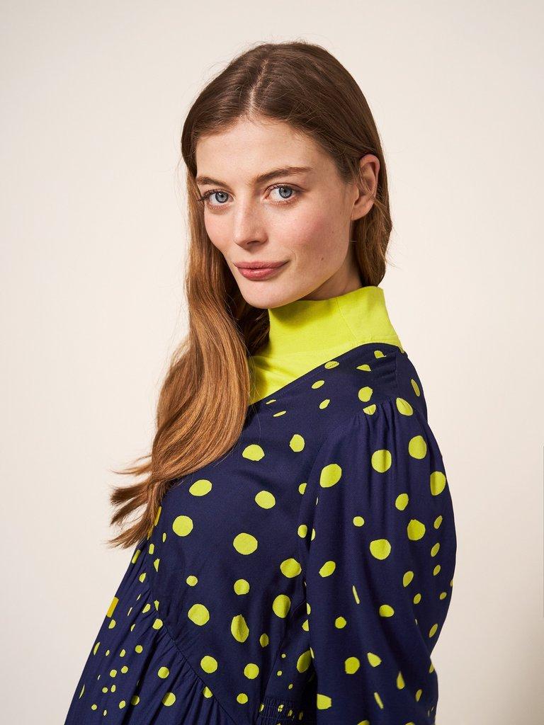 Albie Dress in KIWI GREEN PRINT - MODEL DETAIL