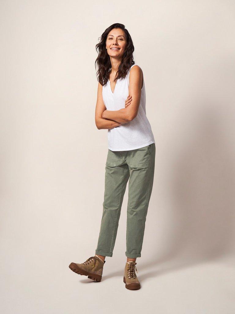 Lindenberry Chino in SEAFOAM GREEN PLAIN - LIFESTYLE