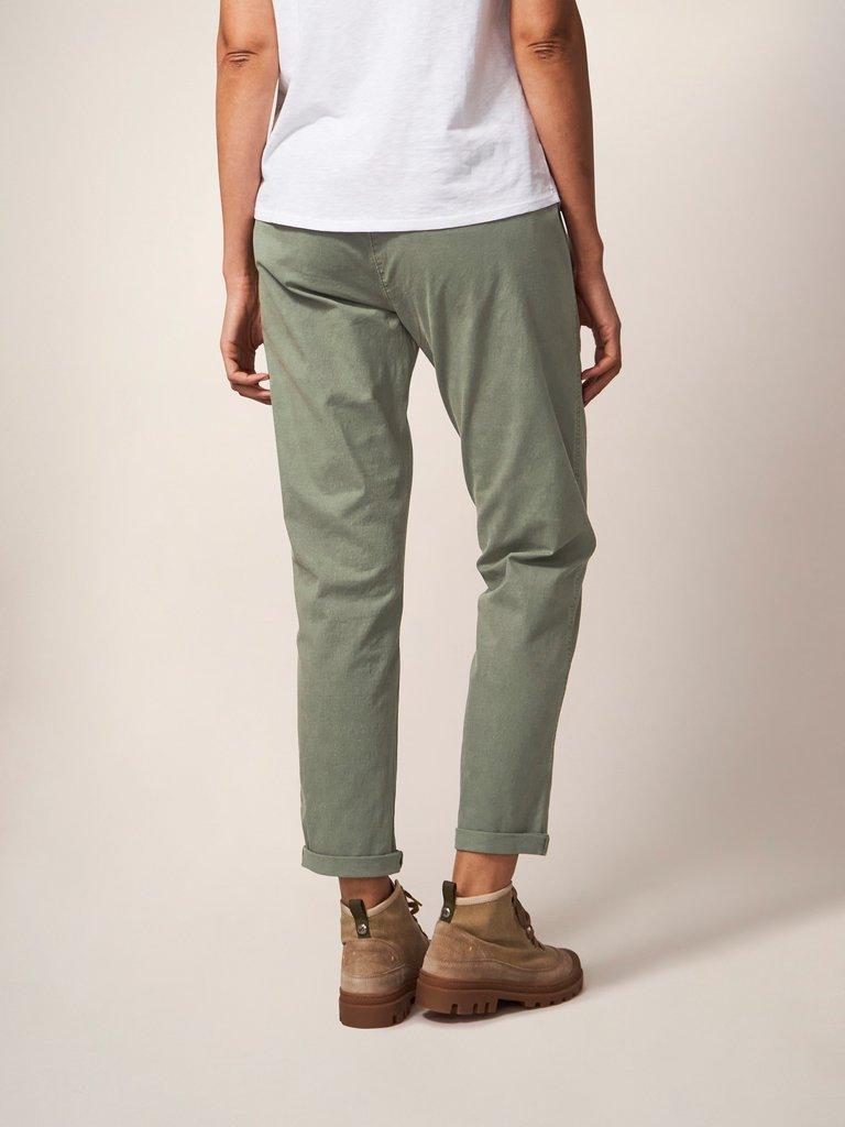 Lindenberry Chino in SEAFOAM GREEN PLAIN - MODEL BACK