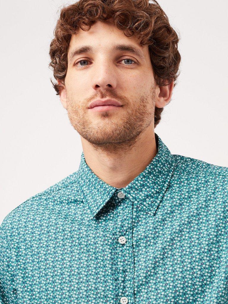 Flowerbed Floral Print Shirt in GREEN - MODEL DETAIL