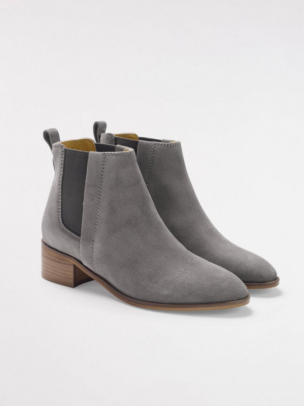 Heidi Mid Heel in GREY - MODEL FRONT