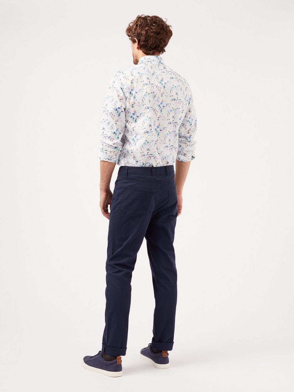 Pacora 5 Pocket Trouser in NAVY - MODEL BACK