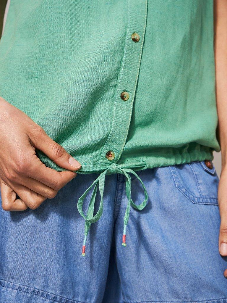 Lucky Jersey Shirt in SEAFOAM GREEN PLAIN - MODEL DETAIL