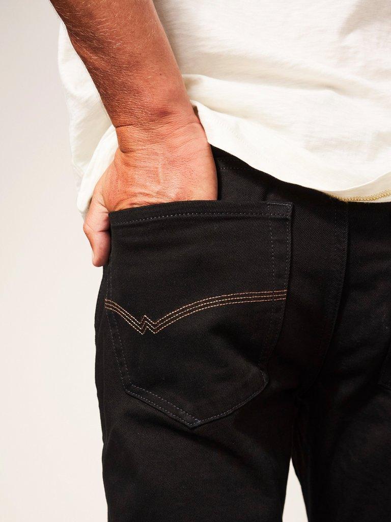 Harwood Straight Jean in PURE BLK - MODEL DETAIL