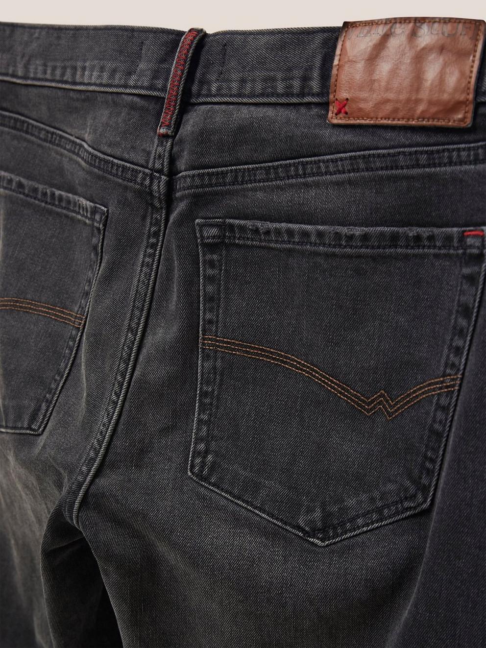 Harwood Straight Jean in WASHED BLK - FLAT DETAIL