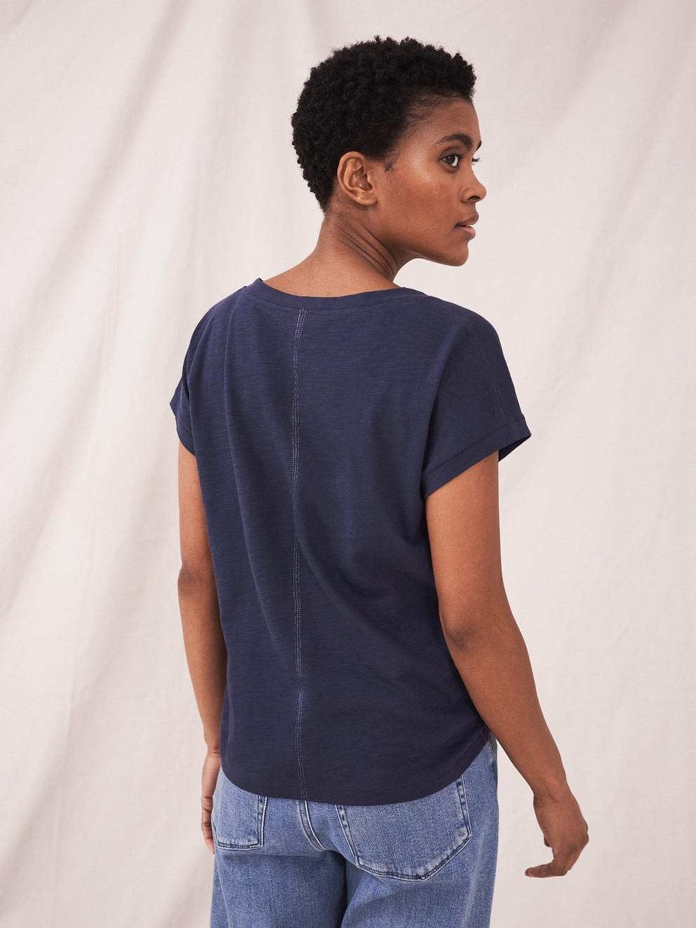 Nelly Notch Tee in FR NAVY - MODEL BACK