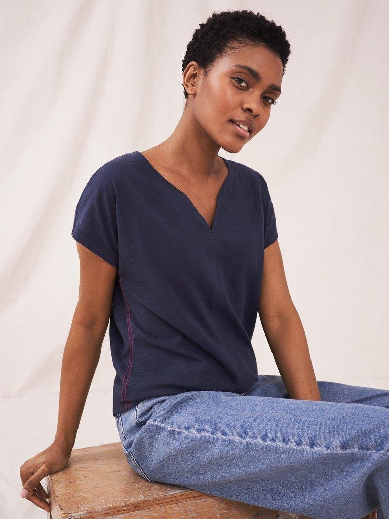 Nelly Notch Tee in FR NAVY - MODEL FRONT