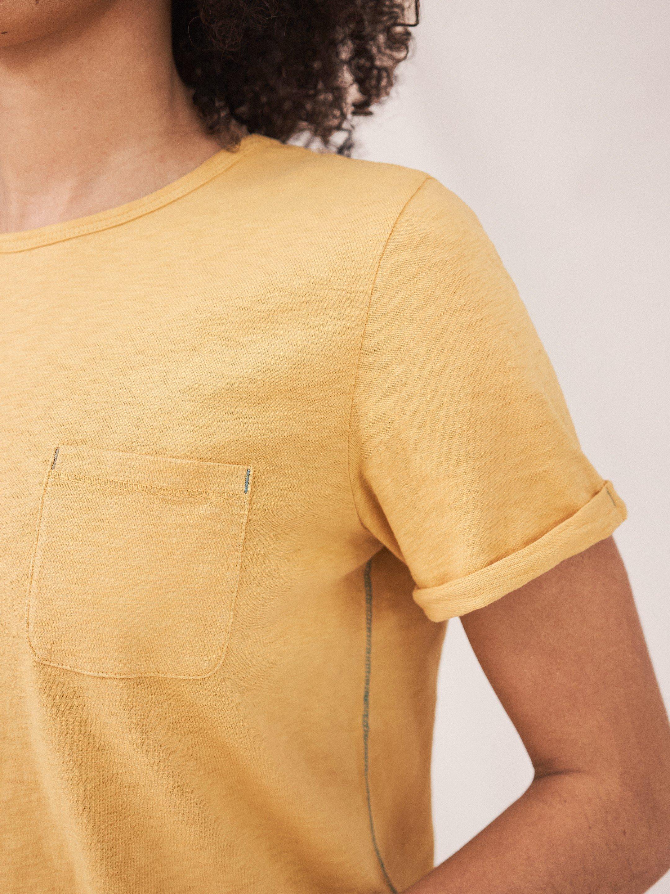 Neo Cotton Tee in MID YELLOW - MODEL DETAIL