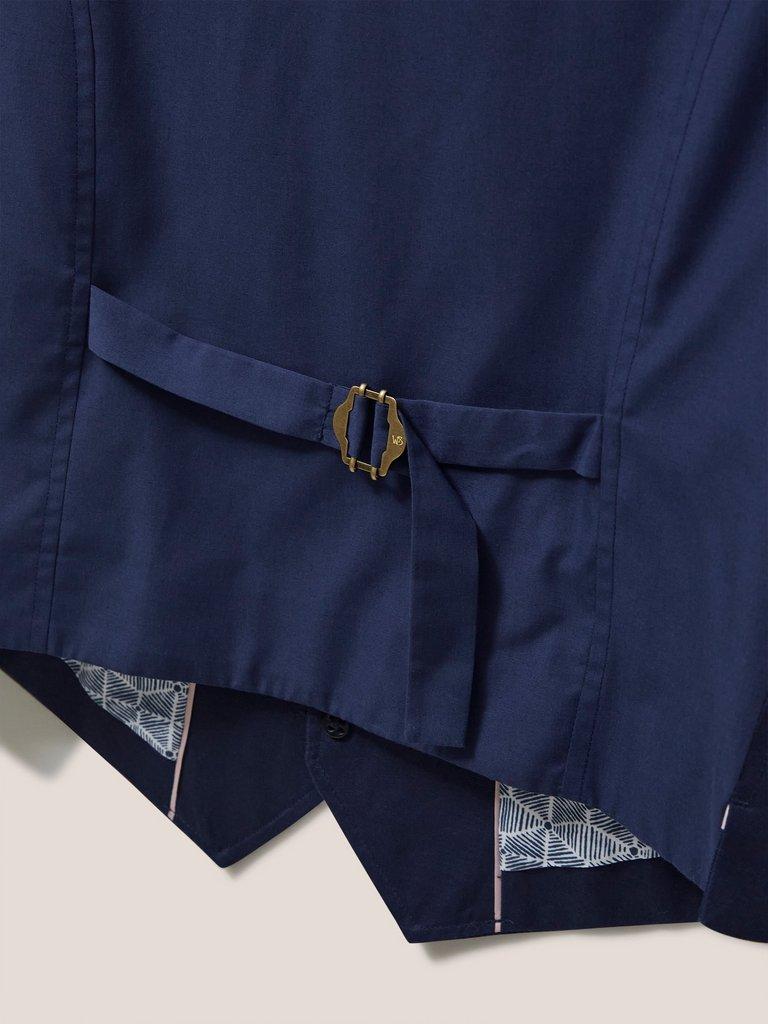 Foss Cotton Linen Waistcoat in DARK NAVY - FLAT DETAIL