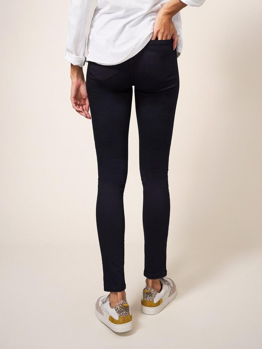 Janey Full Length Jegging in DK DENIM - MODEL BACK