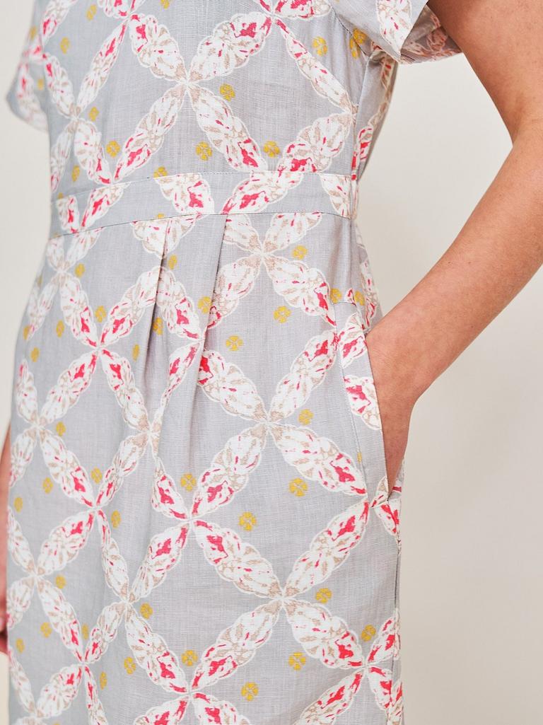 Dixie Linen Dress in NAT MLT - MODEL DETAIL