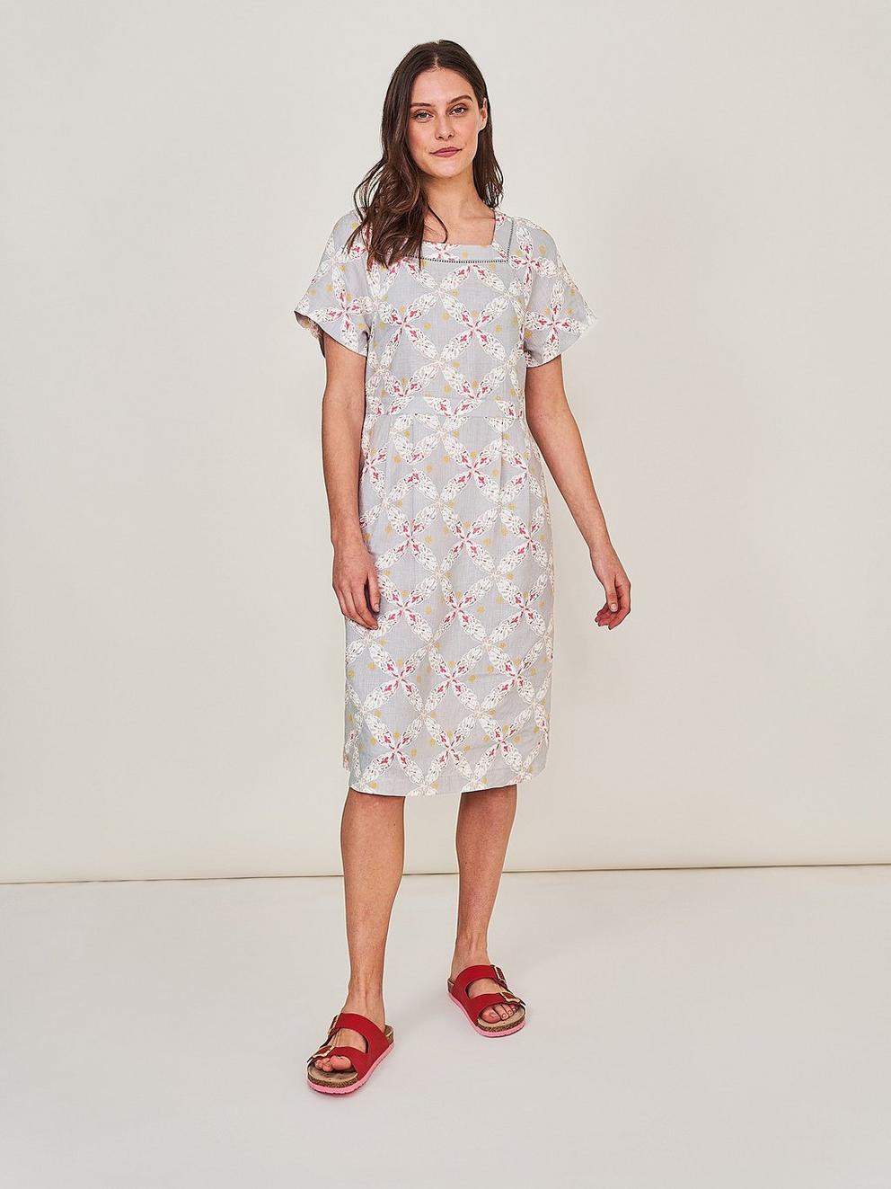 Dixie Linen Dress in NAT MLT - MODEL FRONT