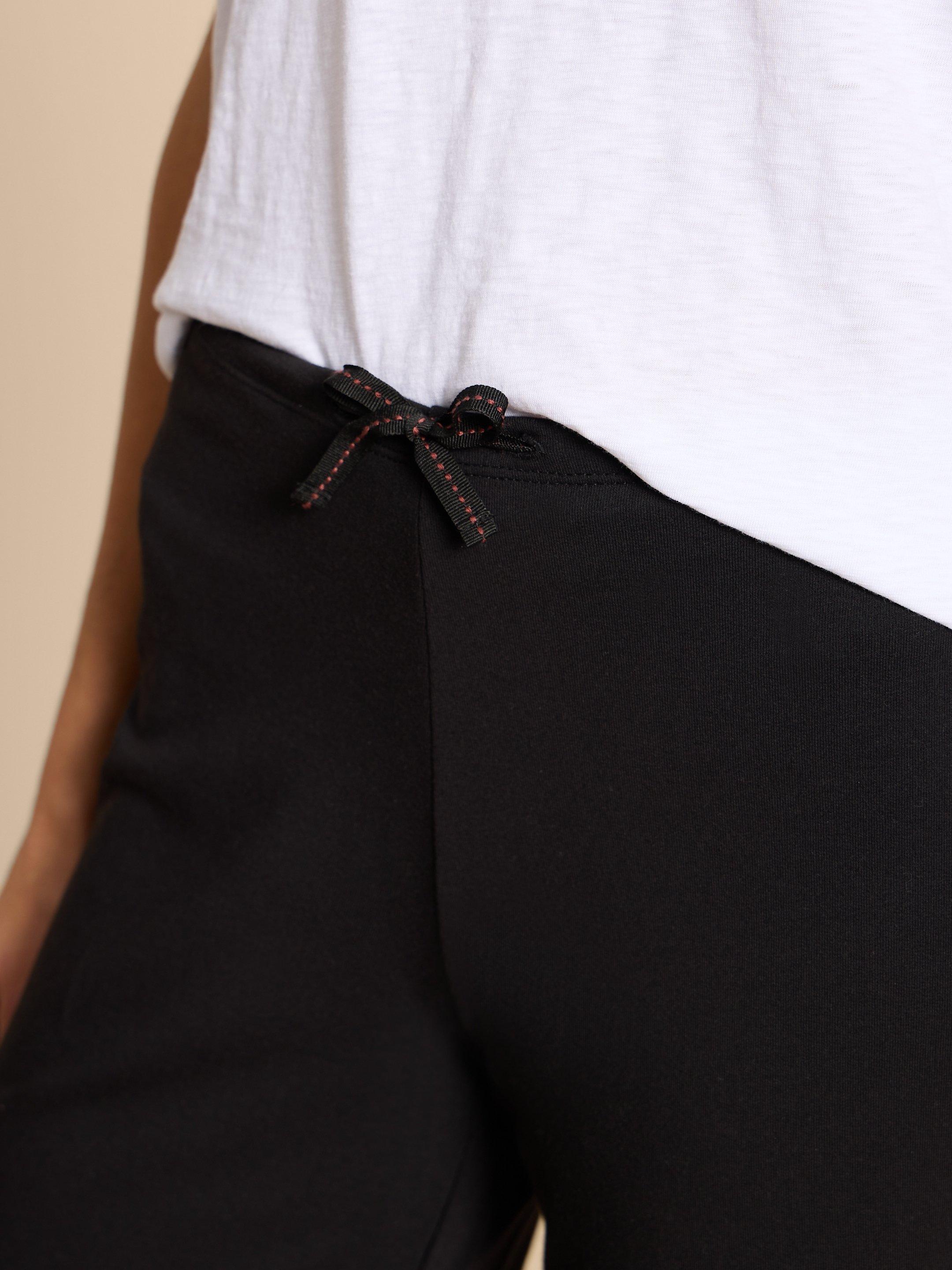 Dolce Organic Pant in PURE BLK - MODEL DETAIL