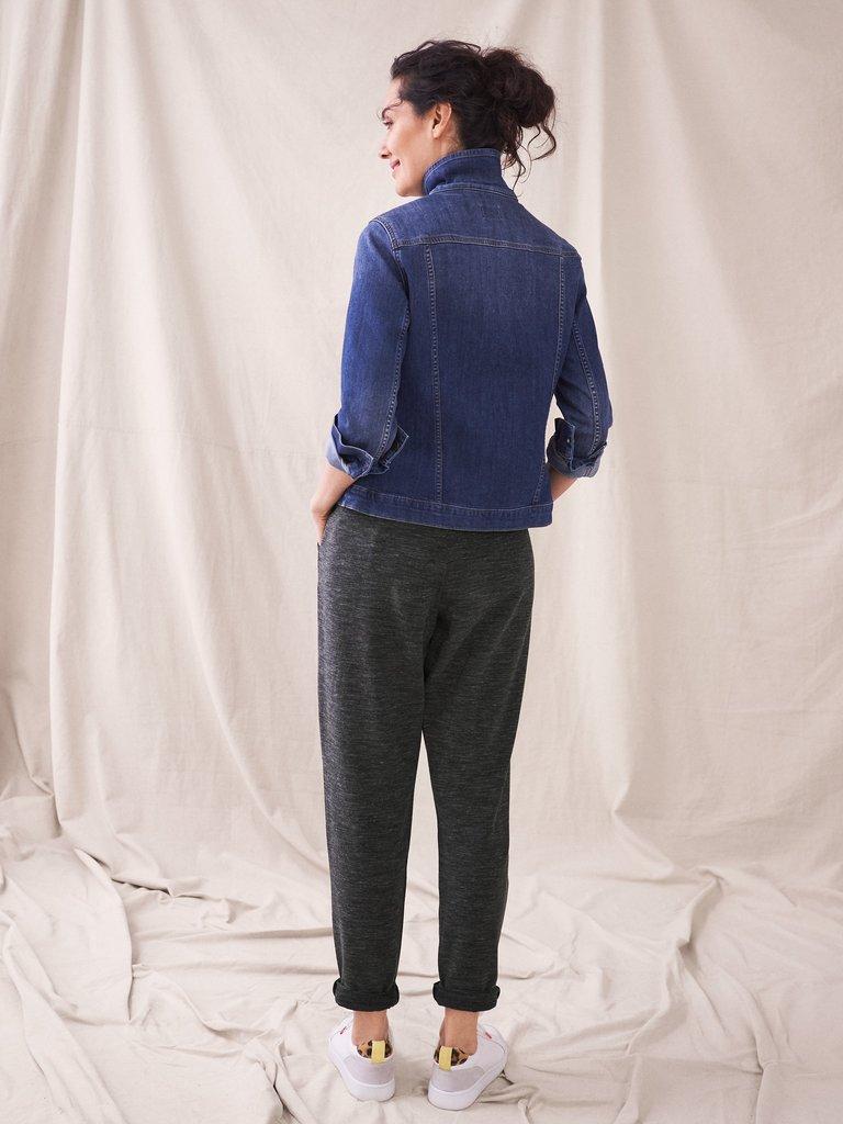 Maison Jogger in CHARC GREY - MODEL BACK