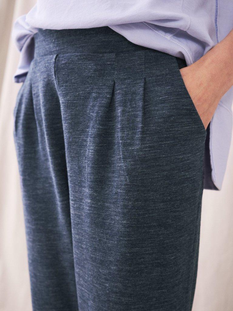 Maison Jogger in MID BLUE - MODEL DETAIL