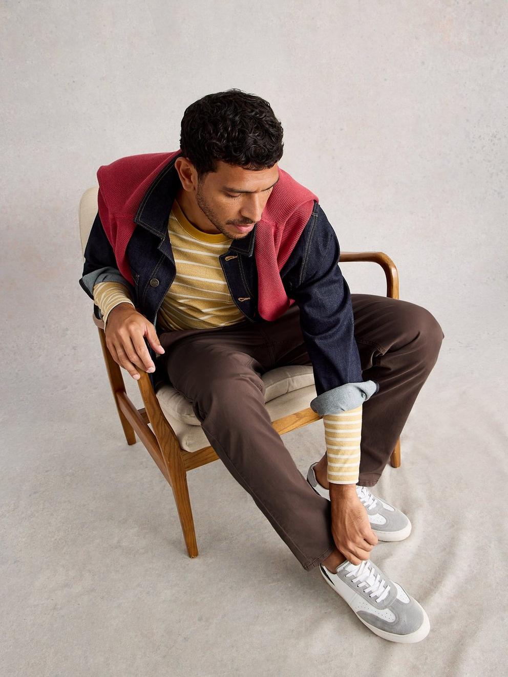 Sutton Organic Chino Trouser in DK BROWN - LIFESTYLE