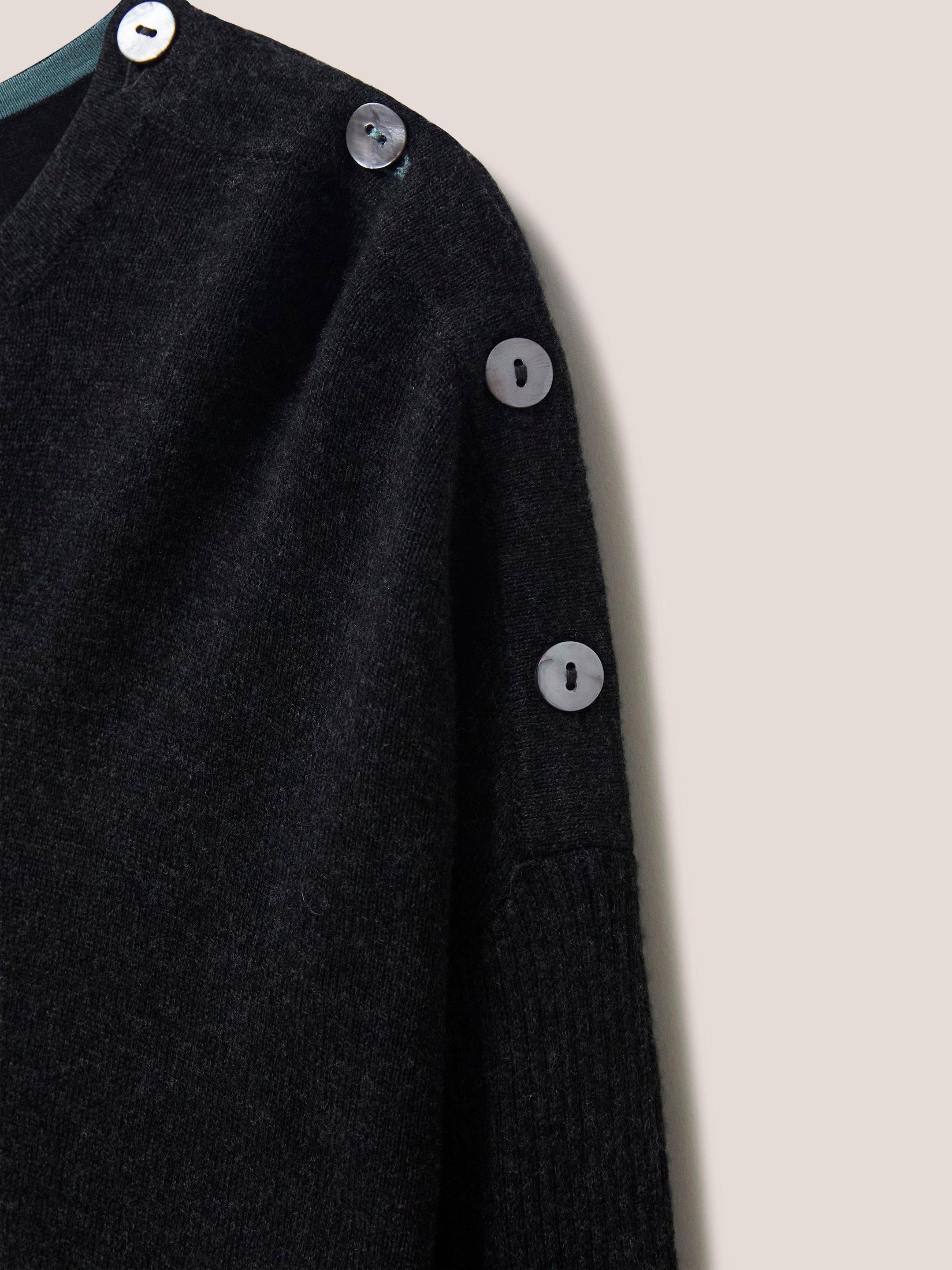 Edie Jumper in CHARC GREY - FLAT DETAIL