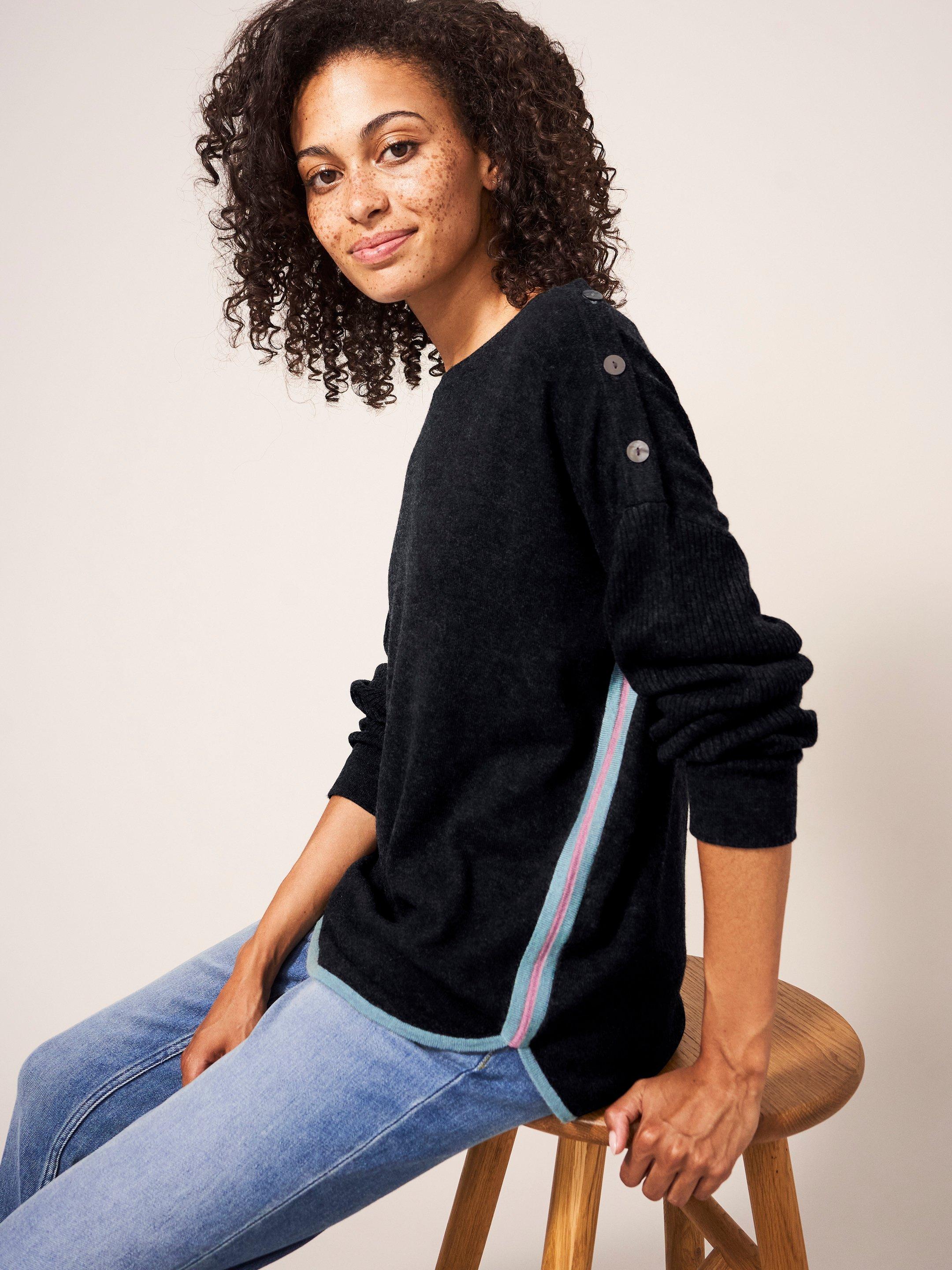 Edie Jumper in CHARC GREY - LIFESTYLE