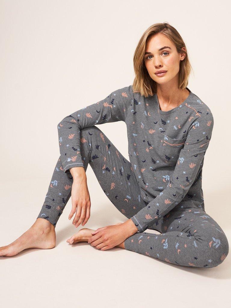 Pyjamas with cuff online bottoms