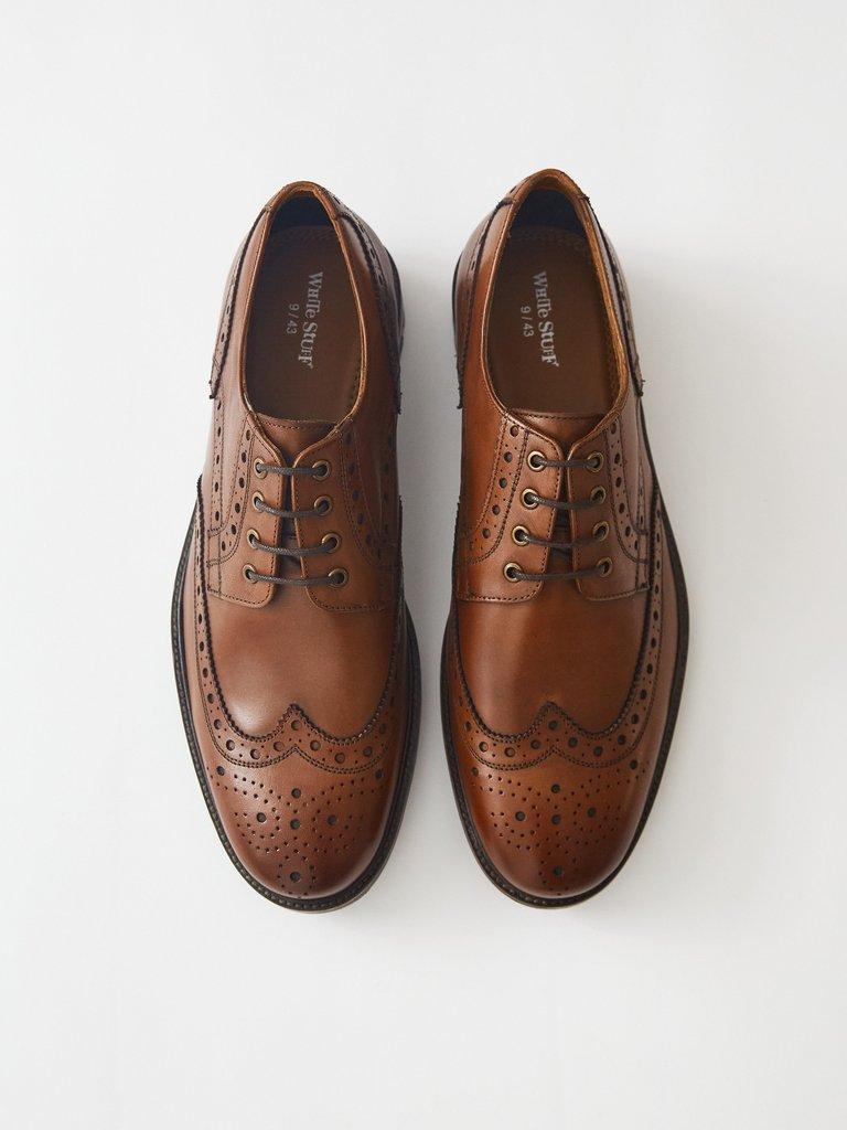Arlo Brogue Leather Shoe in DARK TAN - FLAT DETAIL