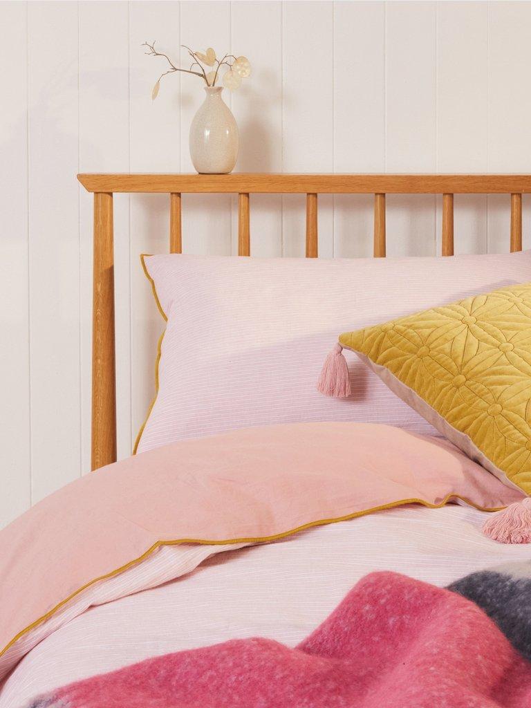 Reversible Bed Linen King in PINK MLT - LIFESTYLE