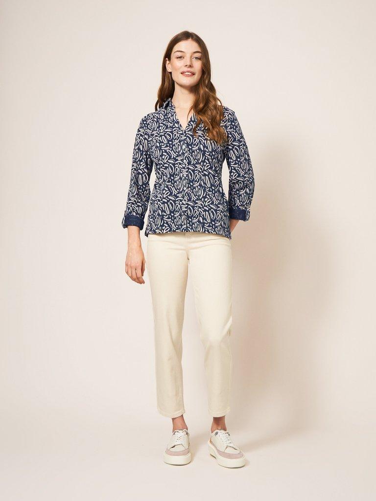 Annie Print Jersey Shirt in NAVY PR - MODEL FRONT