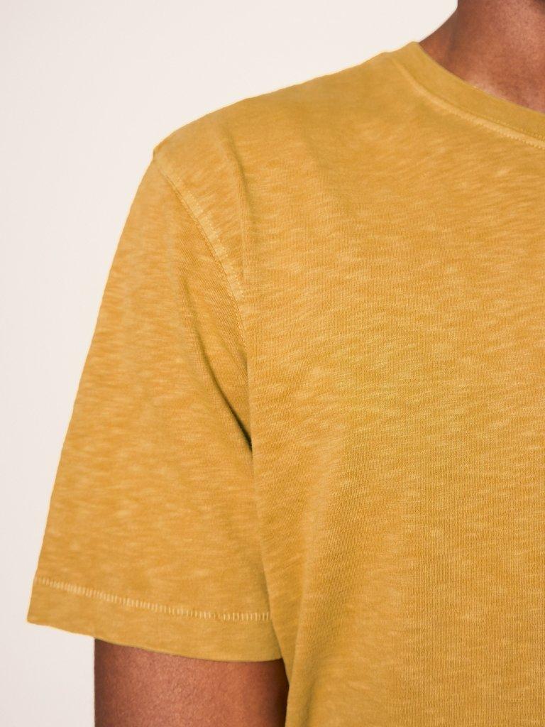 Abersoch Short Sleeve Tee in DP YELLOW - MODEL DETAIL