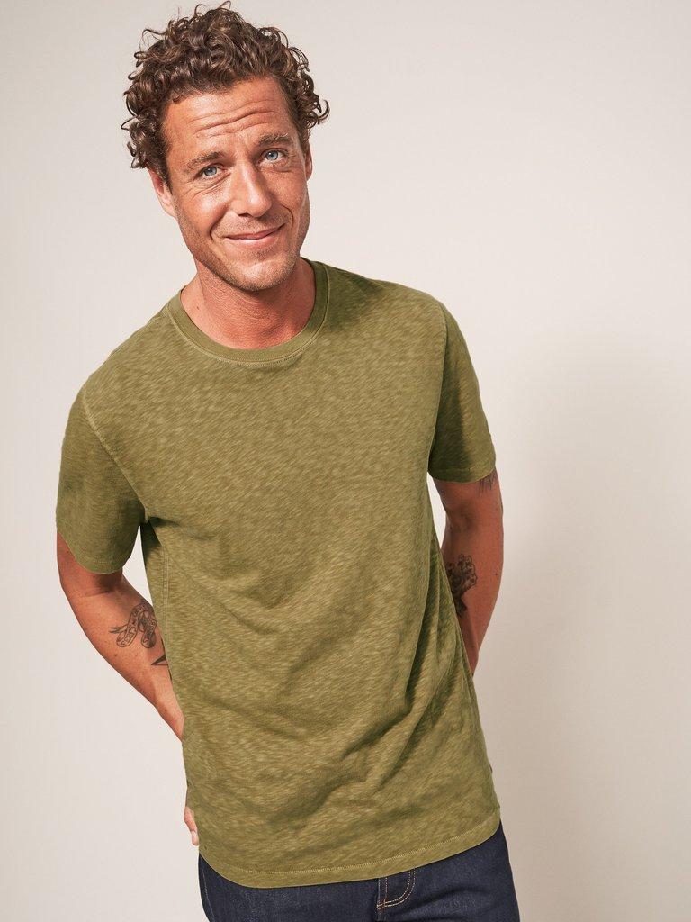 Abersoch Short Sleeve Tee in MID GREEN - LIFESTYLE
