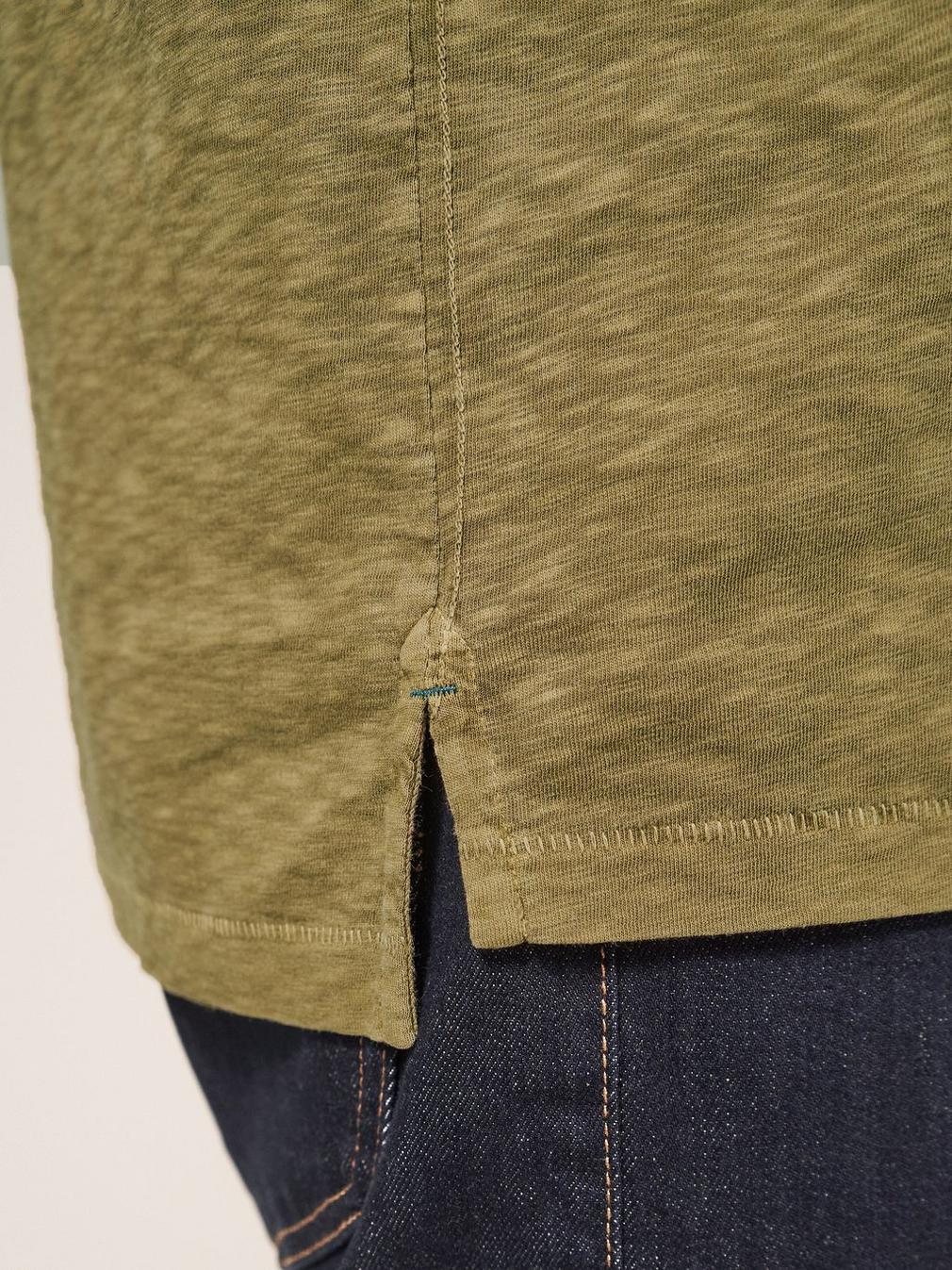 Abersoch Short Sleeve Tee in MID GREEN - MODEL DETAIL