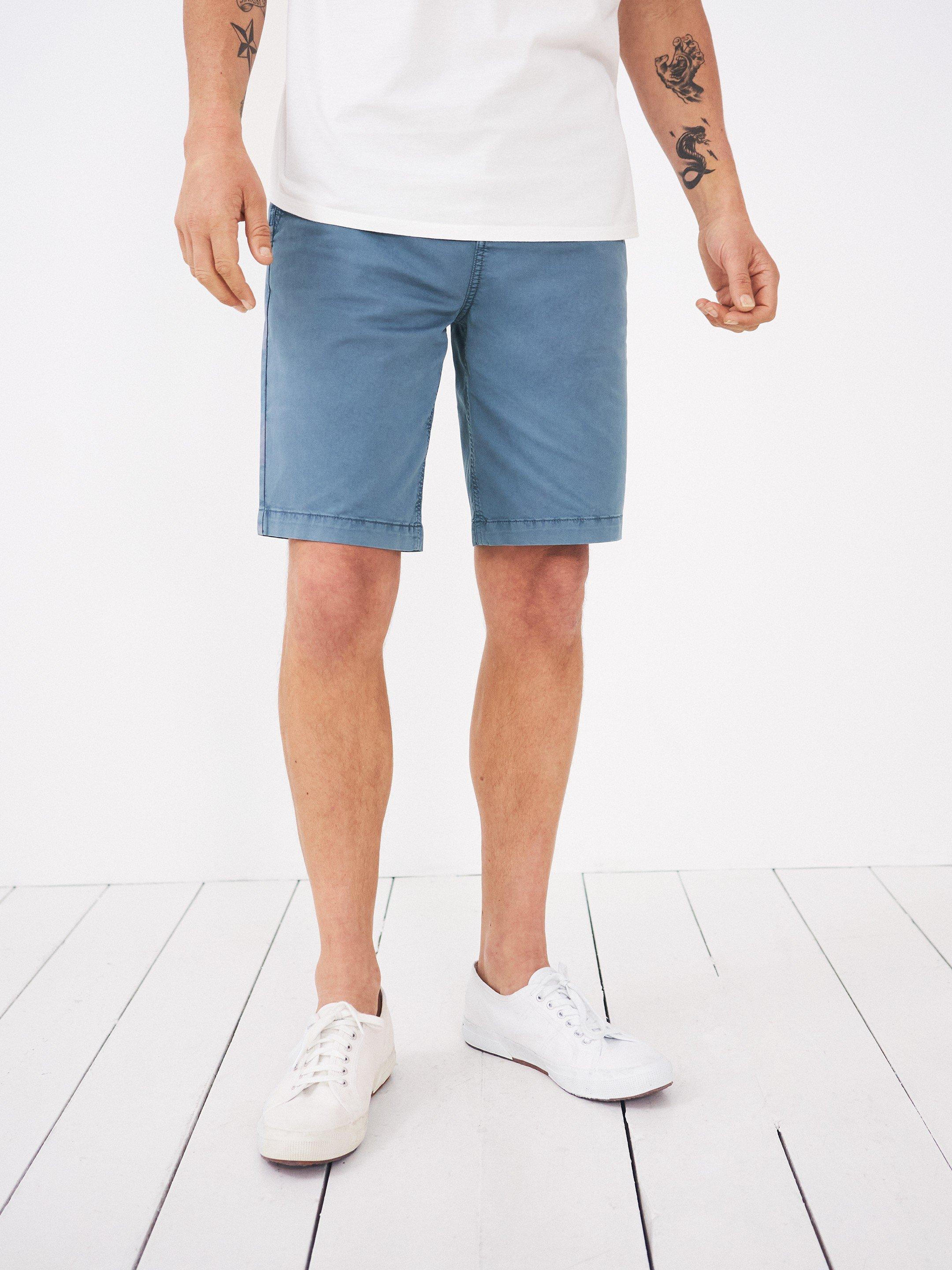 Sutton Organic Chino Shorts in MID BLUE - MODEL DETAIL