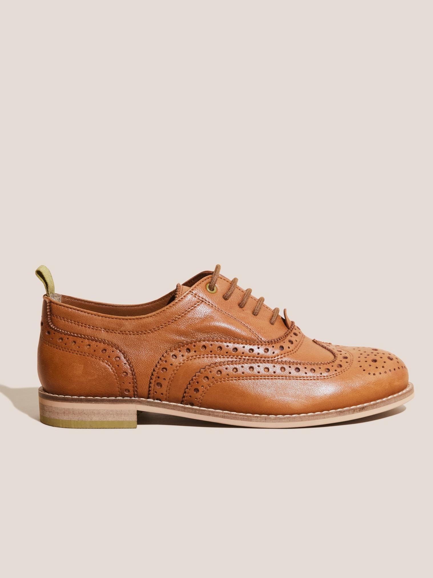 Thistle Lace Up Brogue in MID TAN - MODEL FRONT